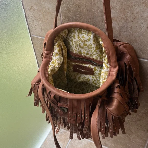 Lucky Penny Anthropologie Sunlit Fringe Soft Leather & Studs Hobo Bag Festival - Picture 3 of 16